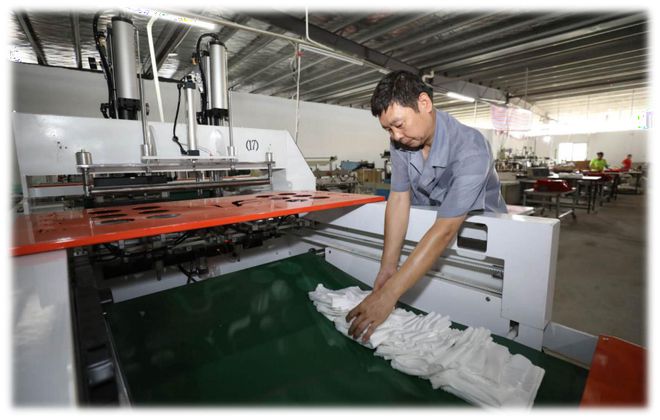 全生物降解塑料制品技術交流會7日在重慶舉行